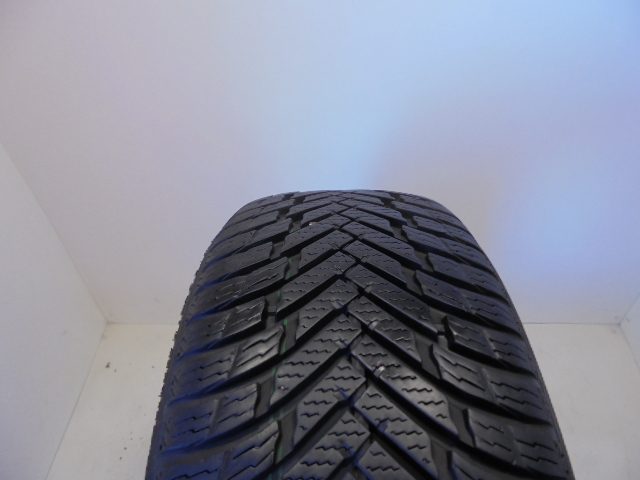 Nokian Weatherproof tyre