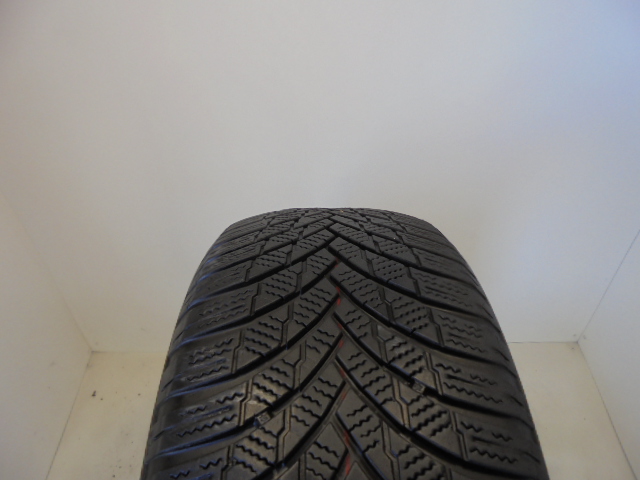 Firestone Winterhawk 4 tyre