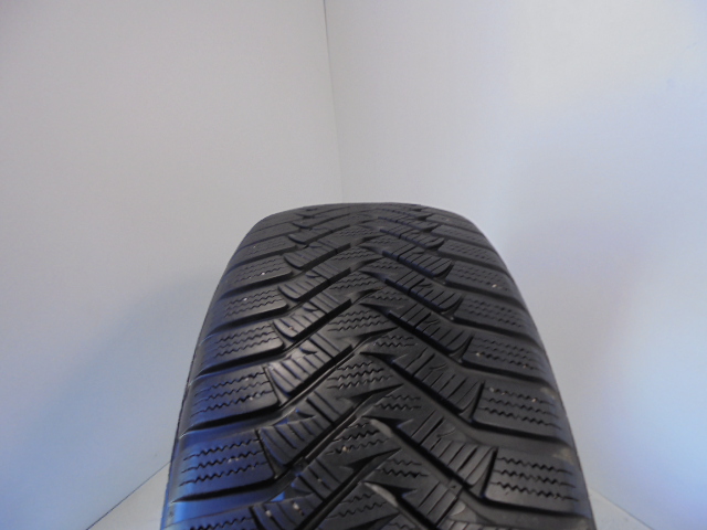 Laufenn LW31 tyre