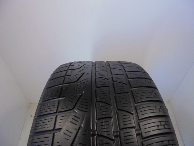 Pirelli Sottozero II tyre