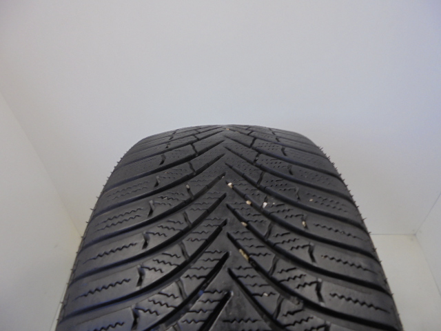 Giti Winter W2 tyre