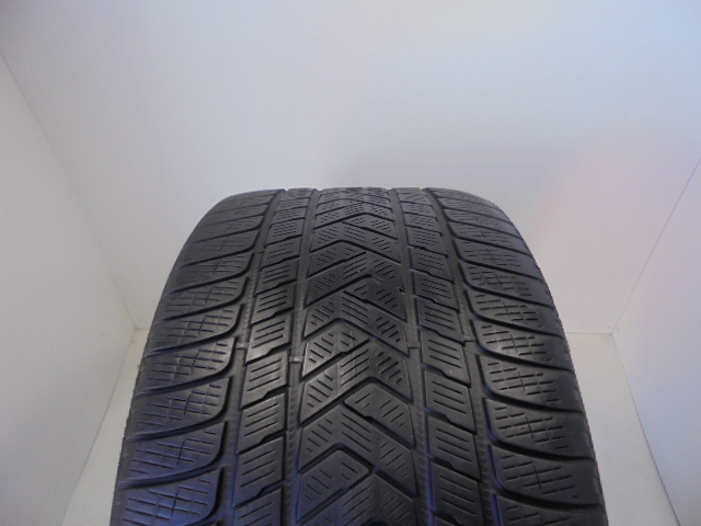 Pirelli Scorpion Winter tyre