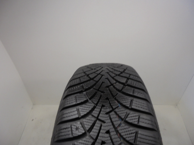 Goodyear Ultragrip 9+ tyre