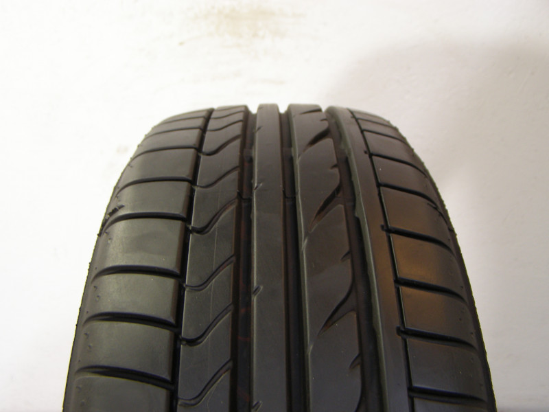 Bridgestone RE050A tyre