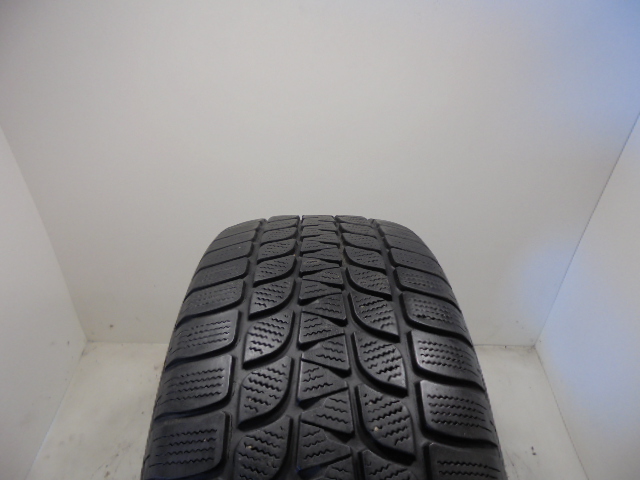 Bridgestone LM-25 tyre