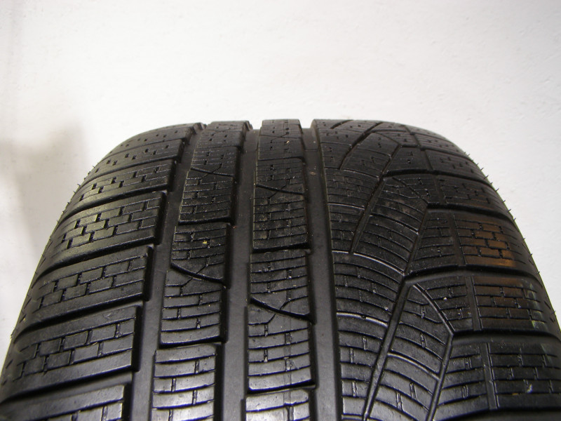 Pirelli Sottozero  tyre