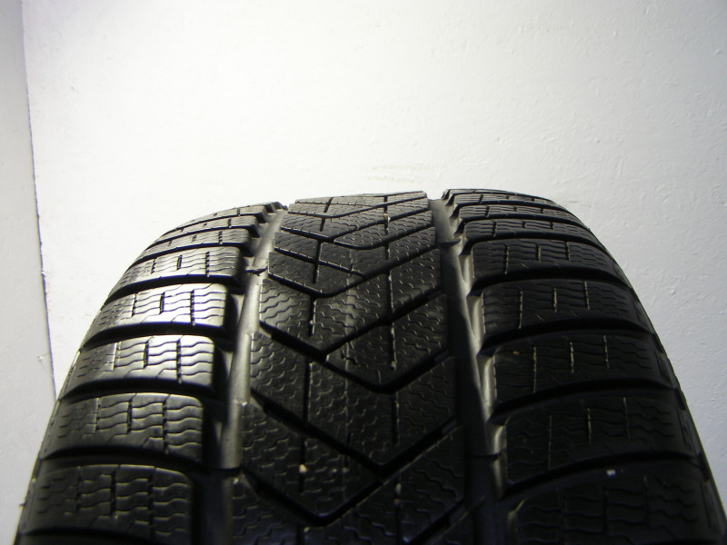 Pirelli Sottozero 3 tyre