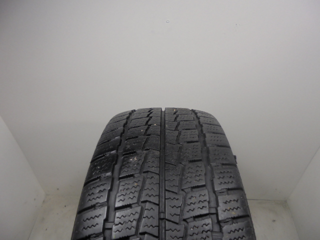 Hankook RW06 tyre