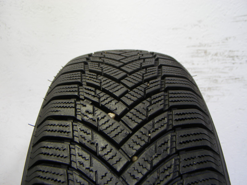 Rotalla S130 tyre