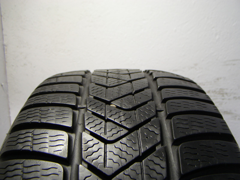 Pirelli Sottozero 3 RFT tyre