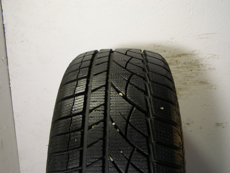 Evergreen EW66 tyre