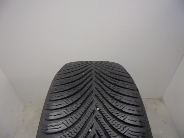 Michelin Alpin 5 tyre