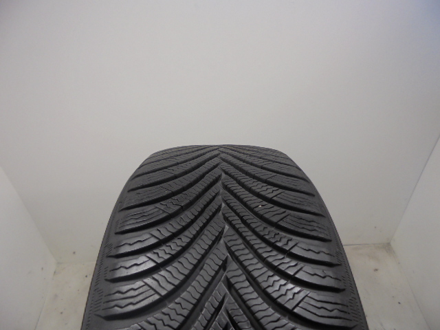 Michelin Alpin 5 tyre