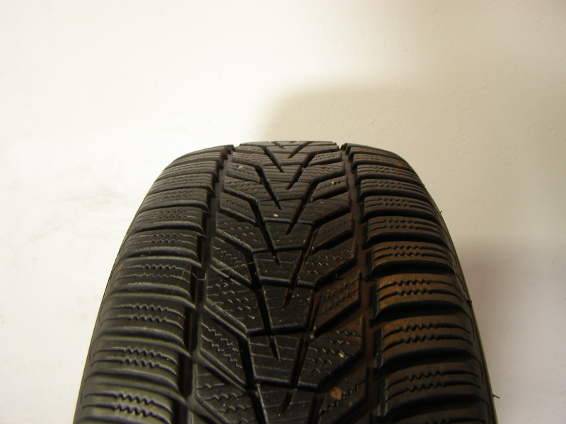 Hankook W330 Icept Evo 3 tyre
