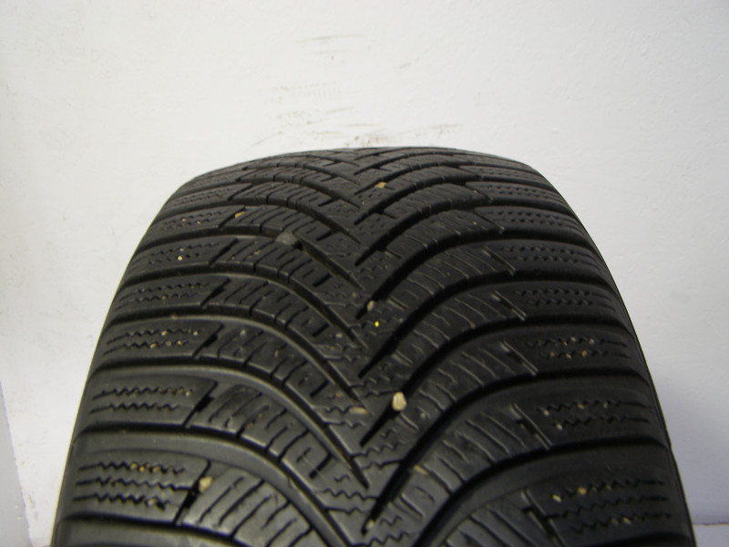 Hankook W452 Winter icept RS2 tyre