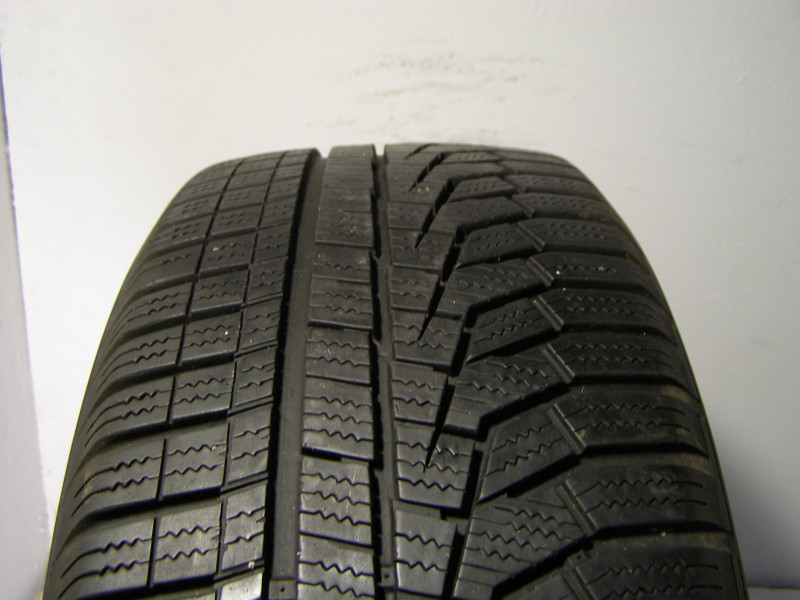Hankook W320 Winter Icept Evo2 tyre