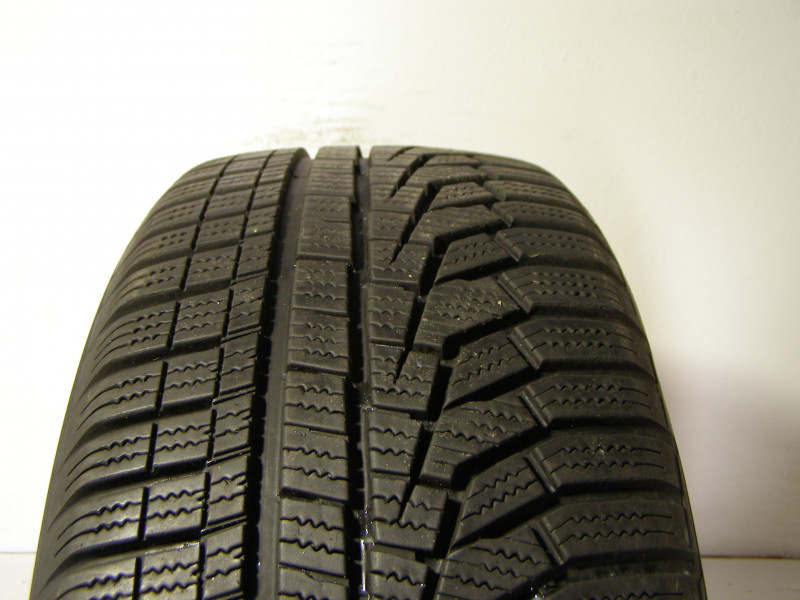 Hankook W320 Winter Icept Evo2 tyre