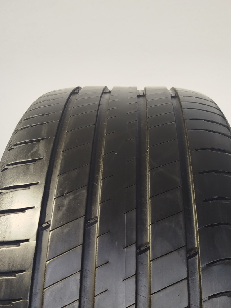 Michelin Latitude Sport 3 tyre