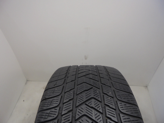 Pirelli Scorpion Winter tyre