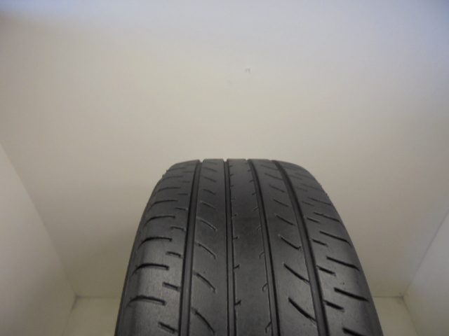 Yokohama E51B tyre
