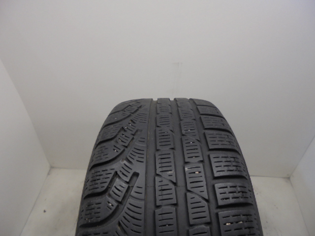 Pirelli Sottozero II tyre