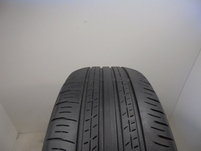 Dunlop Grandtrek PT30 tyre