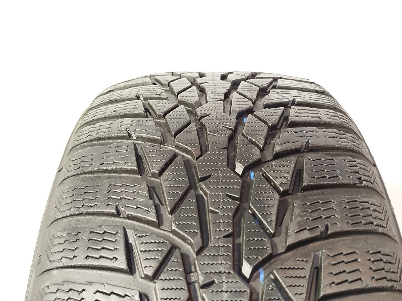 Nokian WR D4 tyre