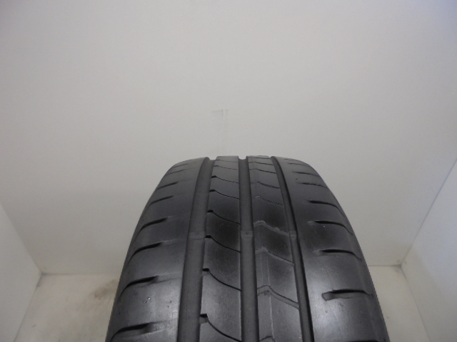 Goodyear Efficientgrip tyre