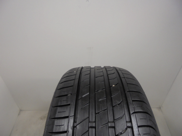 Nexen Nfera SU1 tyre