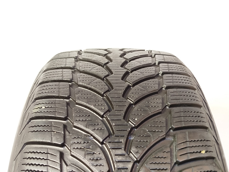 Bridgestone LM-32 tyre