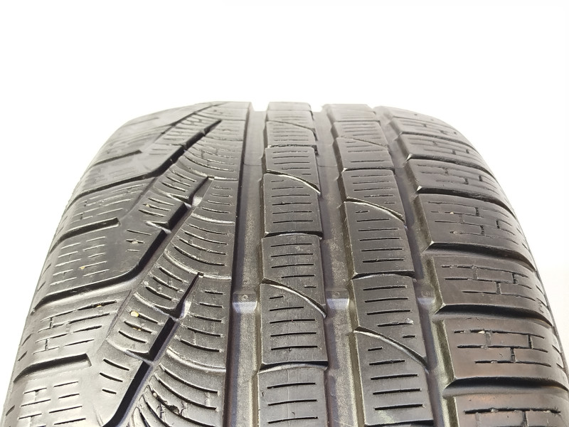 Pirelli Sottozero II tyre