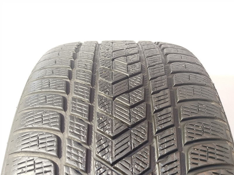 Pirelli Scorpion Winter tyre