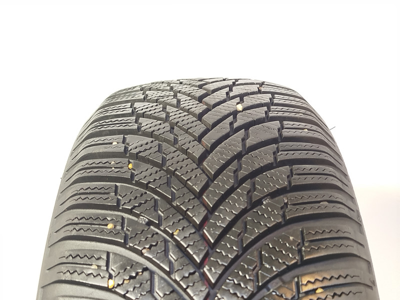 Firestone Winterhawk 4 tyre