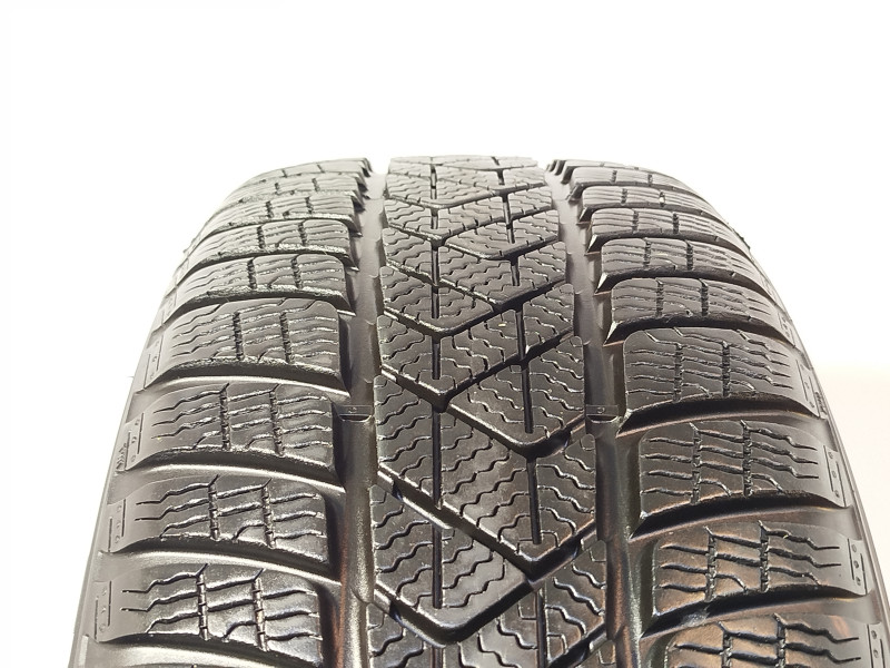 Pirelli Sottozero 3 tyre