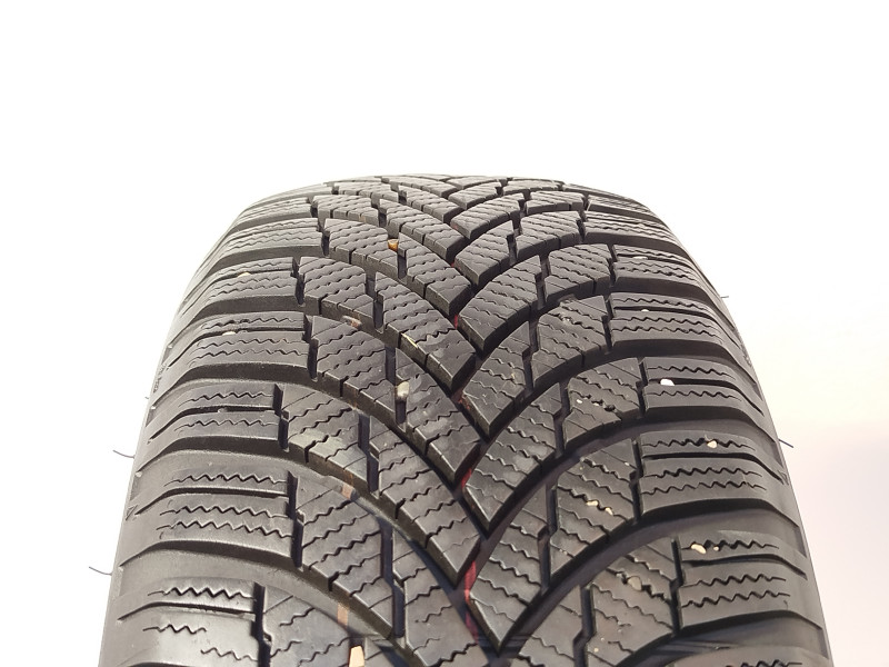 Firestone Winterhawk 4 tyre