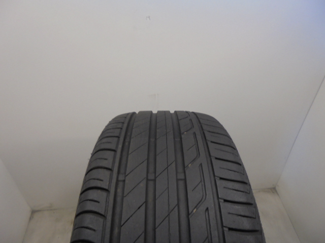 Bridgestone T001 tyre