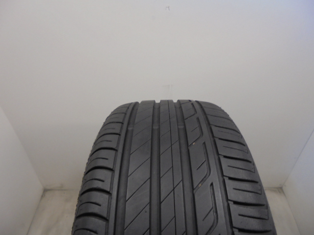 Bridgestone T001 tyre