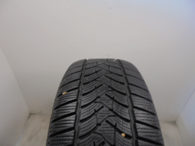Dunlop Winter Sport 5 tyre