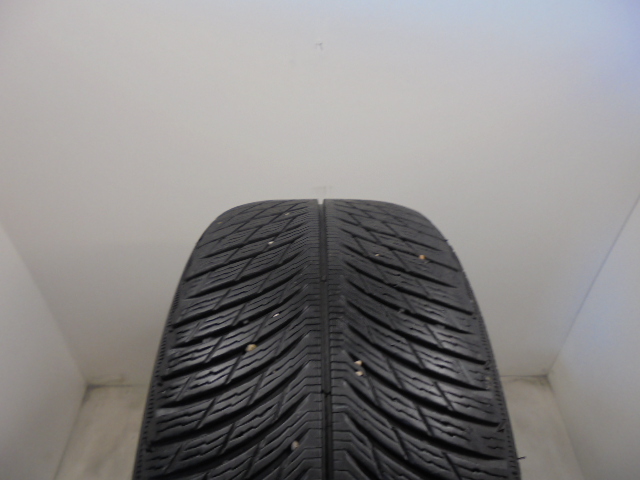 Michelin Alpin 5 tyre