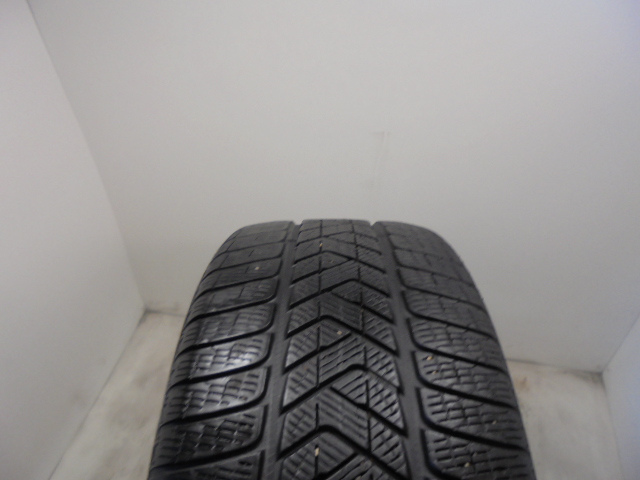 Pirelli Scorpion Winter tyre