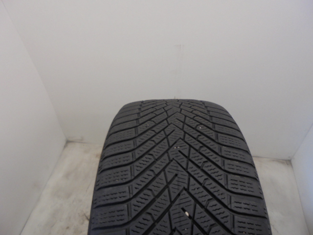 Pirelli Scorpion Winter tyre