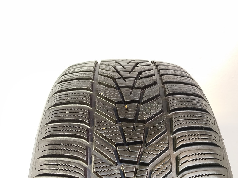 Hankook W330 Icept EVO3 tyre
