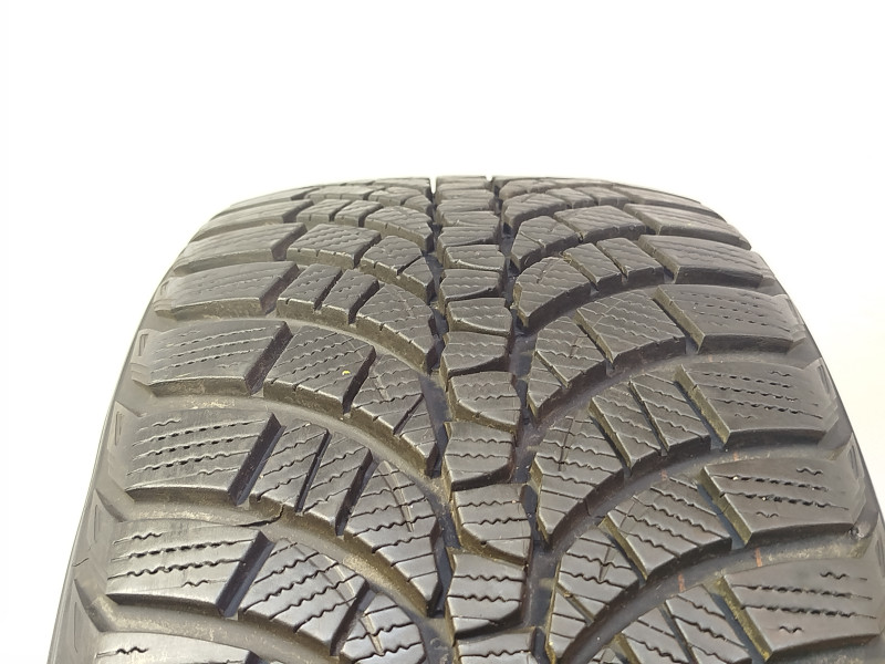 Kumho WP71 Wintercraft tyre