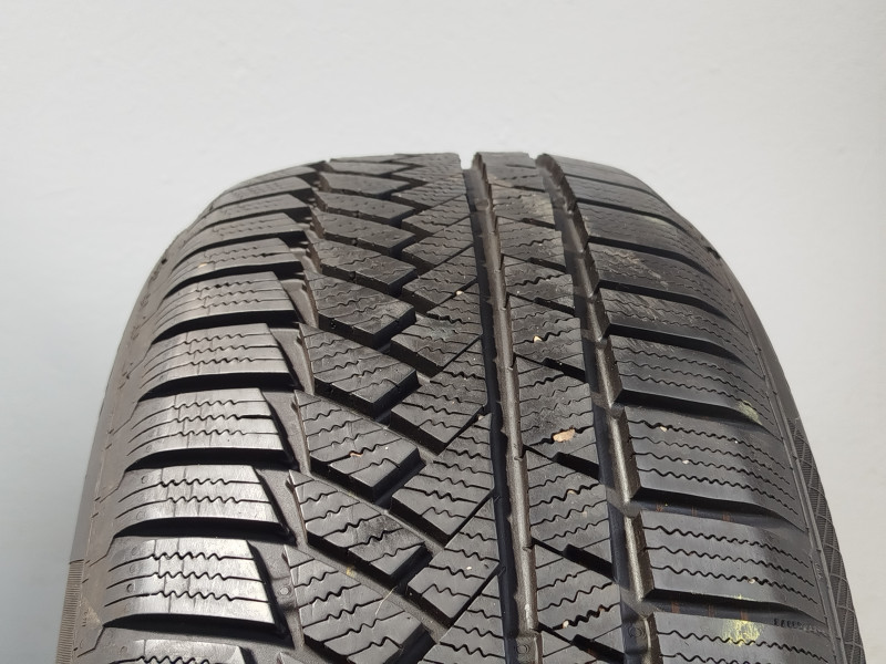 Continental TS850P tyre