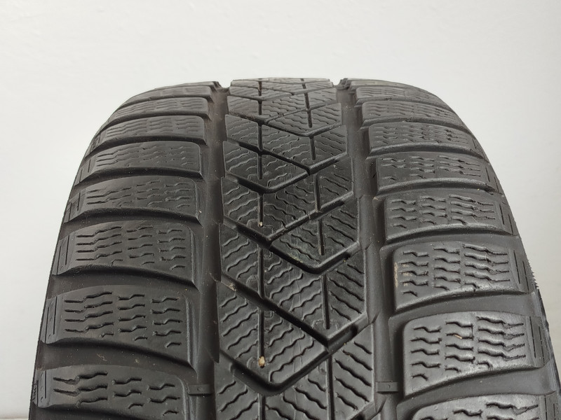 Pirelli Sottozero 3 tyre