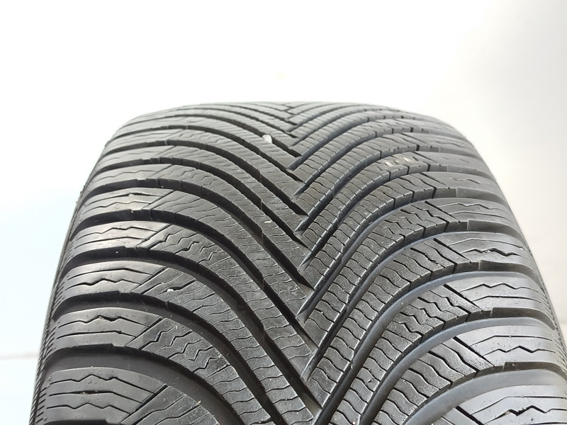 Michelin Alpin 5 tyre