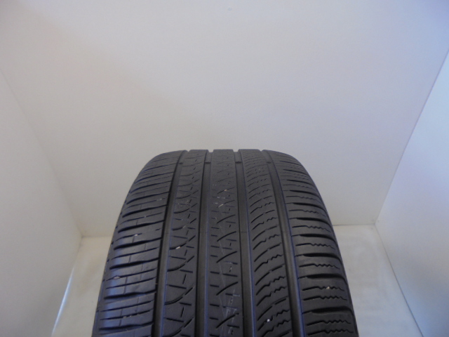Pirelli Scorpion Zero AS tyre