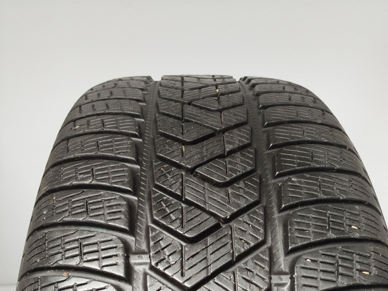 Pirelli Scorpion Winter tyre