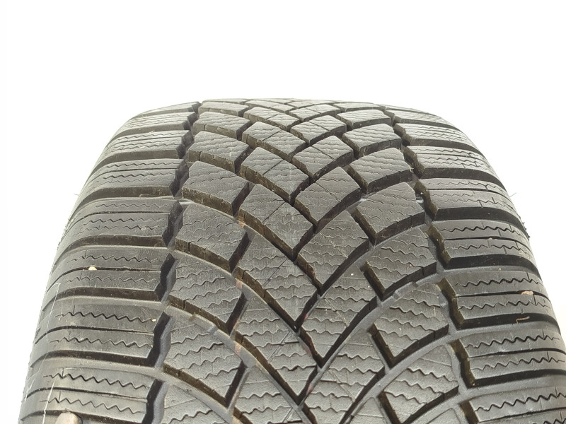 Bridgestone LM005 tyre