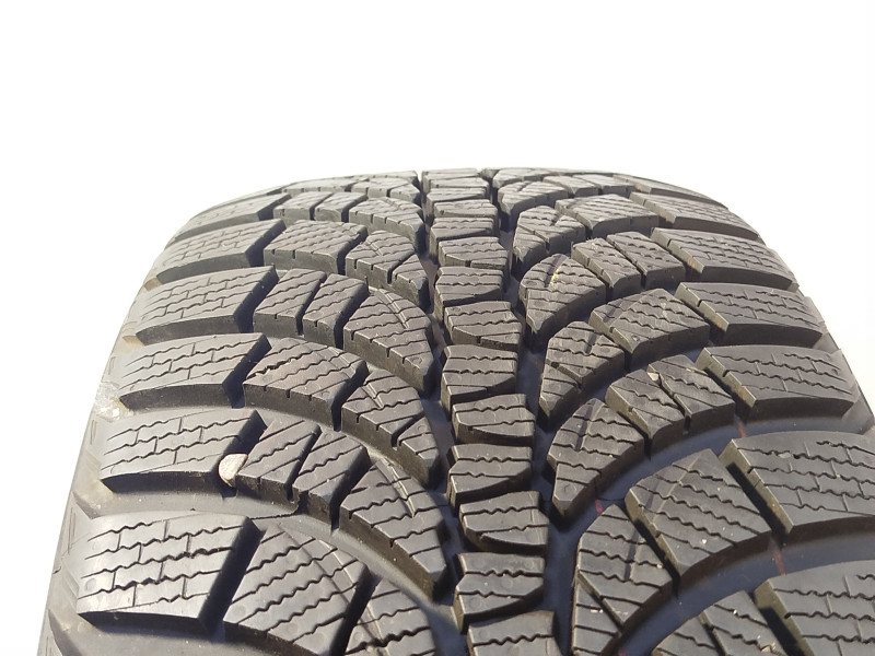 Kumho WP71 Wintercraft tyre